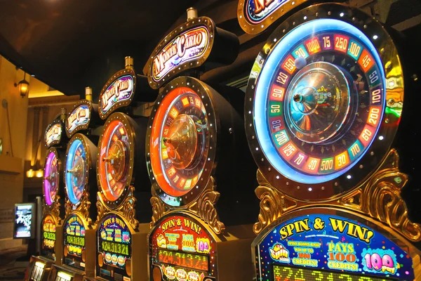 PG Soft slot game bonus round display showing multiplier symbols and free spin trigger on sauditoto mobile